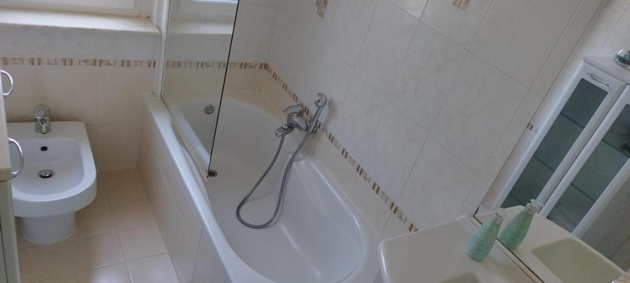 7 Flower Street Apartment 셈페터프리고리치 외부 사진